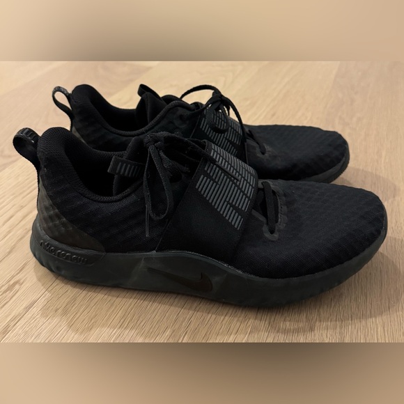 Nike Women’s Renew in-Season Tr 9 Training Shoe - Size 9 - Picture 4 of 7